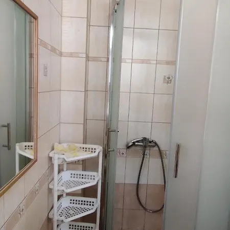 Bytik Kusok Od Stanice Vlaku * Pozsony